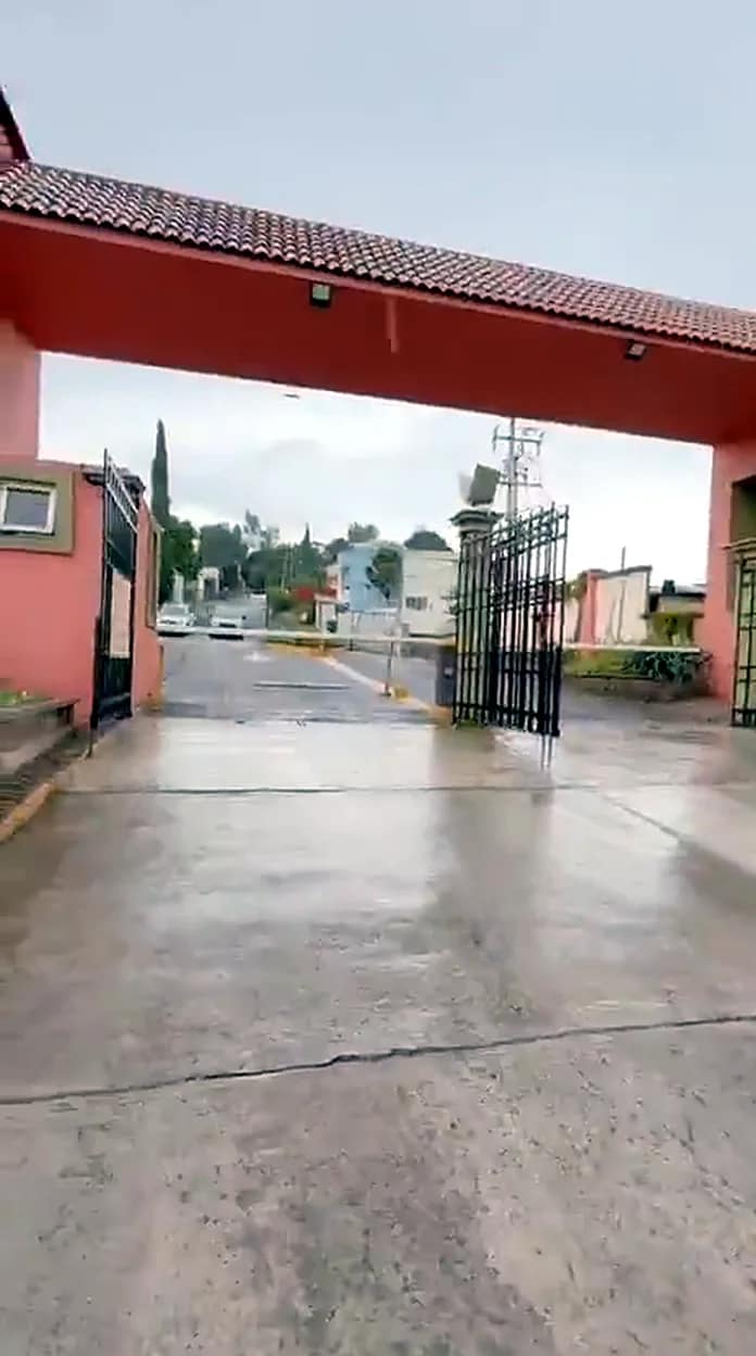 Acceso con vigilancia 24/7 del condominio