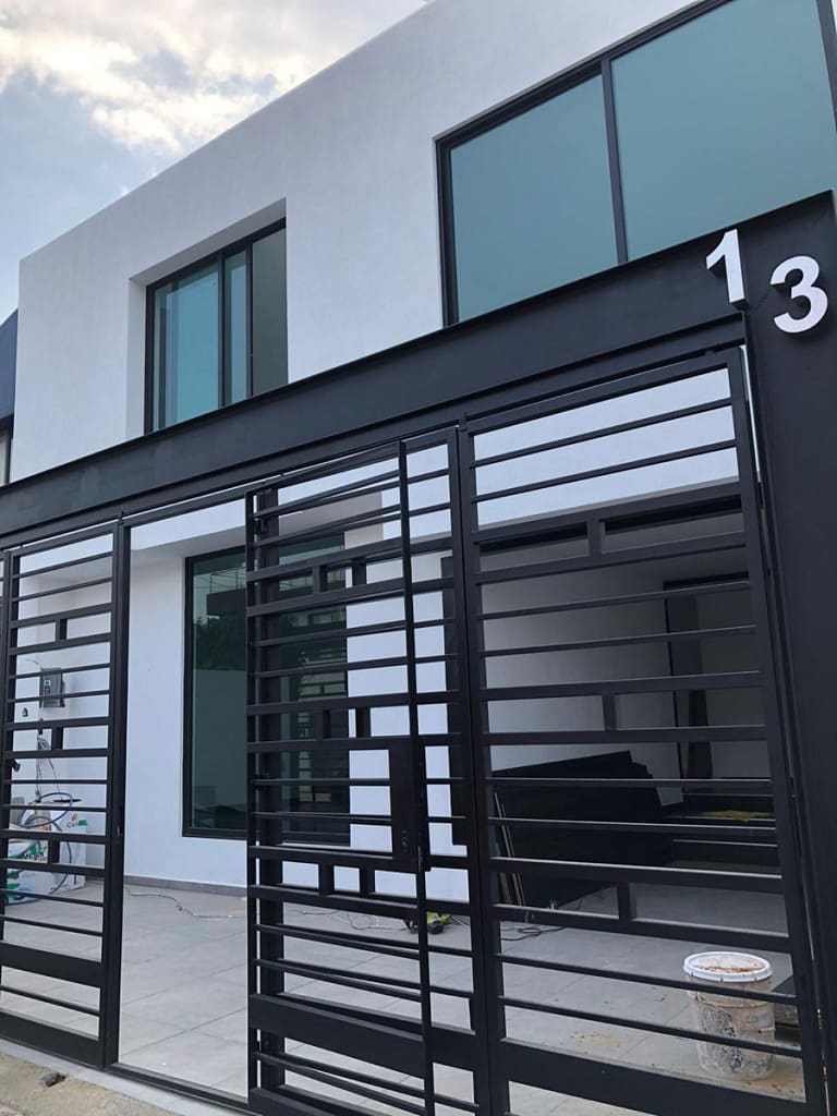 Casa nueva en Jardines de Satélite, Naucalpan, financiable con crédito hipotecario